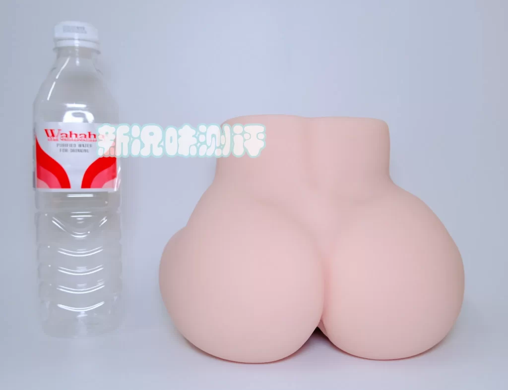 yokubou—情热应援团2代，造型比较讨喜的小臀模，但后入的使用体验有点不太行