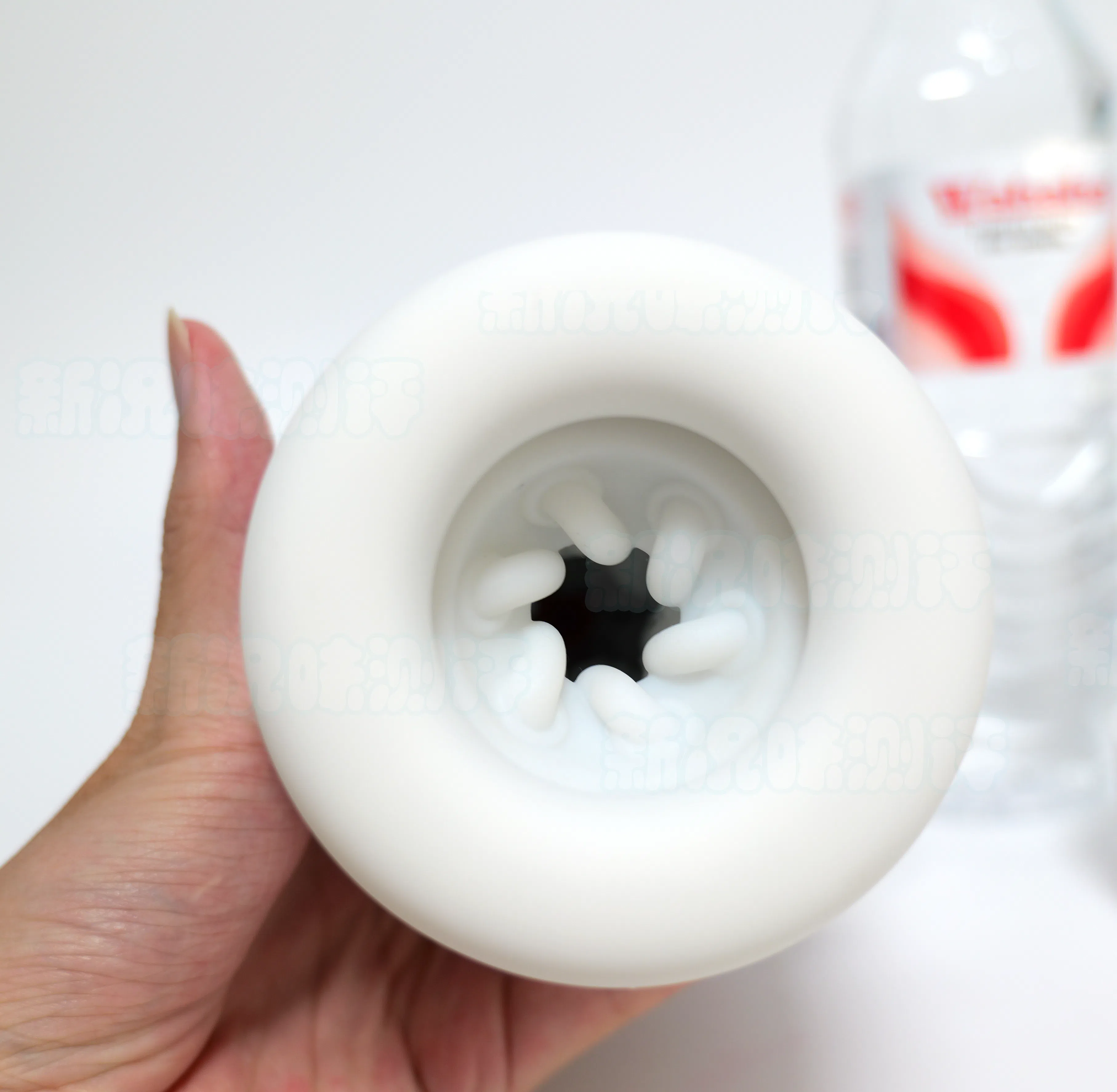心跳dokidoki——元力2mini,手动控制速度反而更加优秀的电动飞机杯?还能360°螺旋伸缩? 20261014142340944-元力2mini本体6.webp